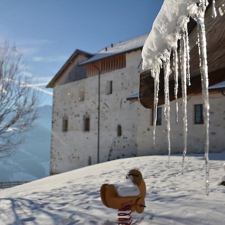 Schloss Gravetsch Villa Villandro Buitenkant foto