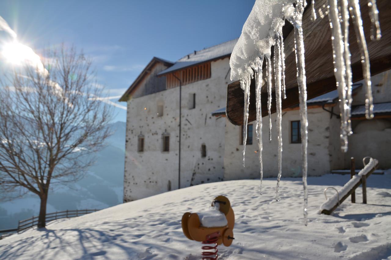 Schloss Gravetsch Villa Villandro Buitenkant foto